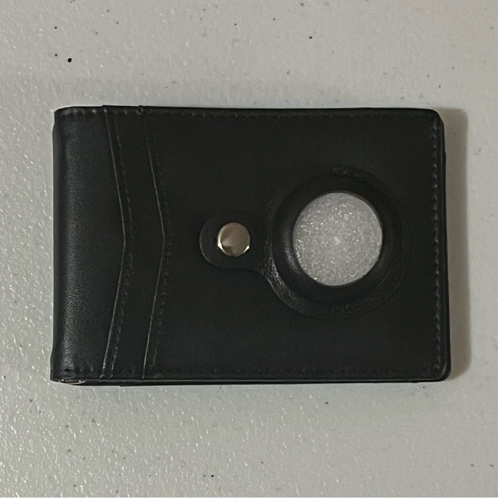 Men’s Slim Black Bifold Money Clip Wallet